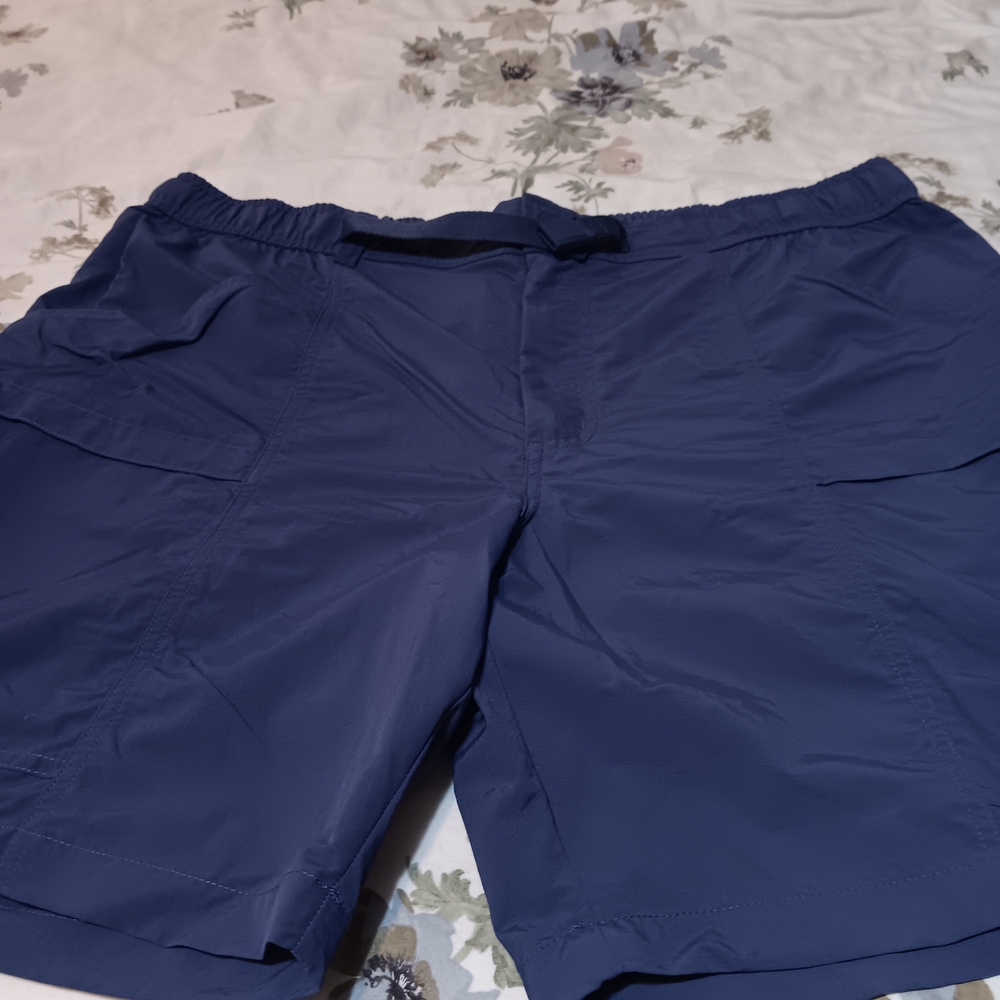Eddie Bauer Blue Cargo Shorts Lightweight Design